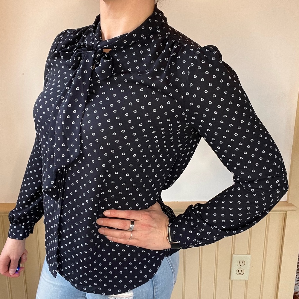 J.Crew Women’s Small Navy Paisley Dot Long-Sleeve Draped Tie-Neck Blouse